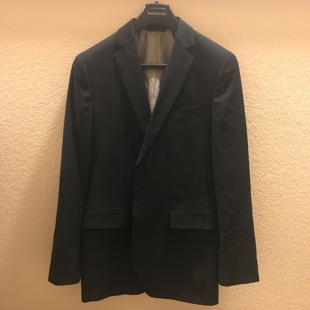 Men’s Banana Republic Navy suit